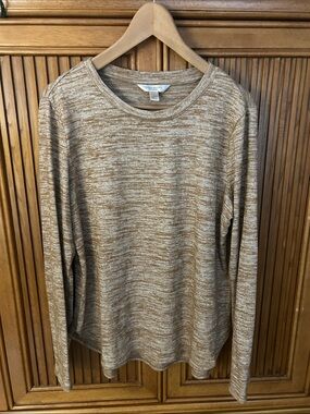 Banana Republic Marled Tan & Cream   long sleeve soft tee
